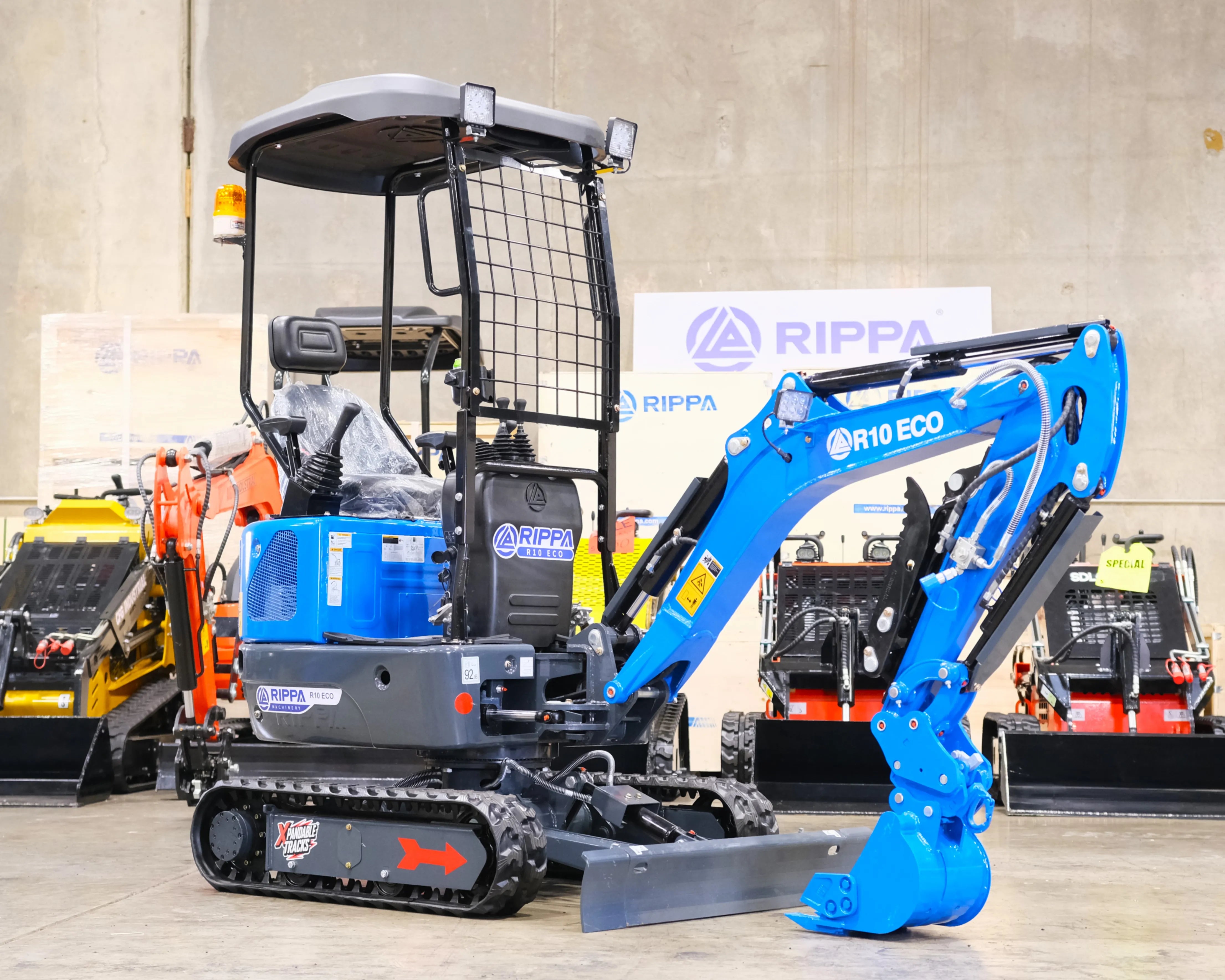 R10 ECO — minikoparka Rippa zdjęcie 15