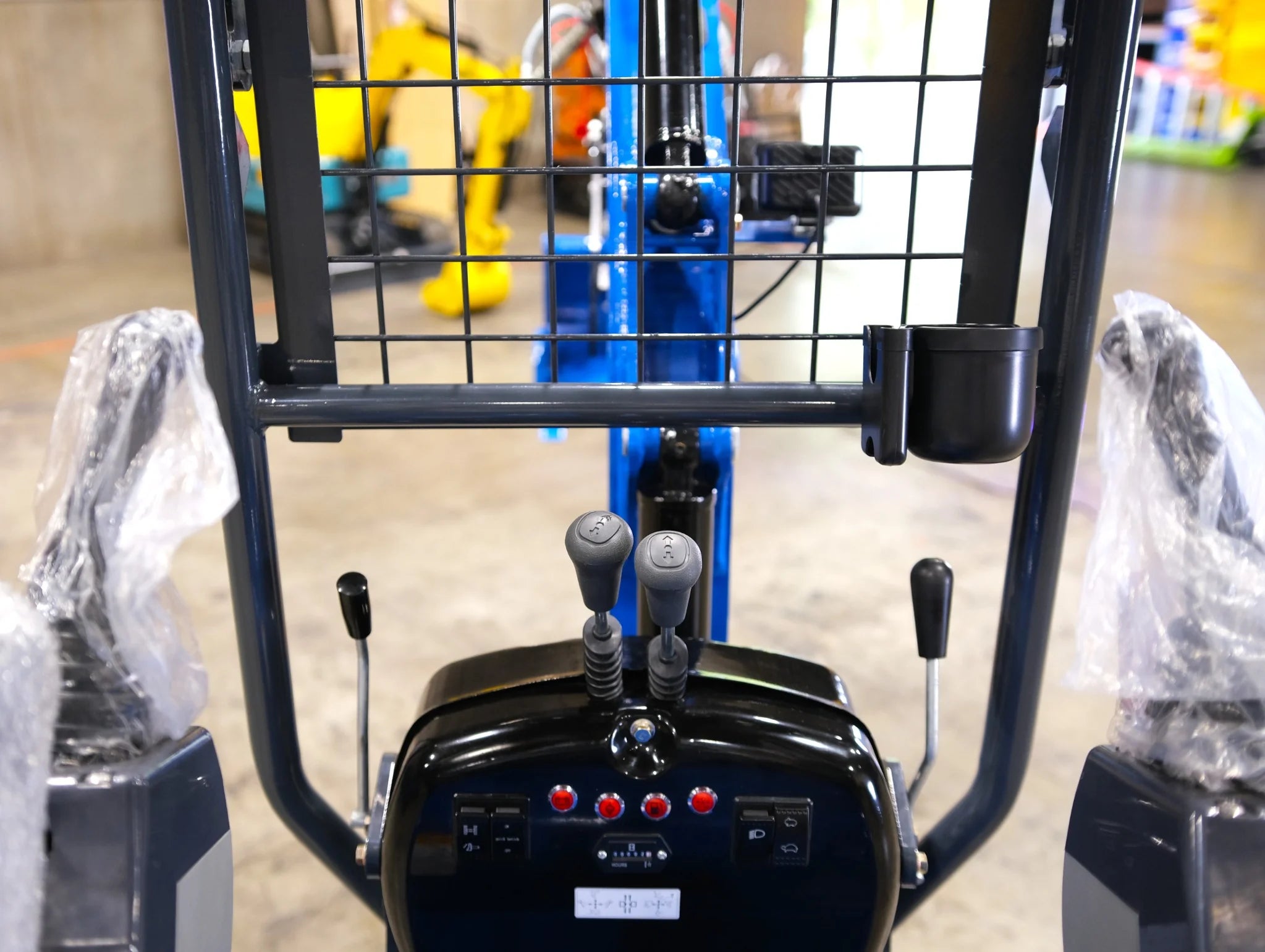 R13 PRO — minikoparka Rippa zdjęcie 2