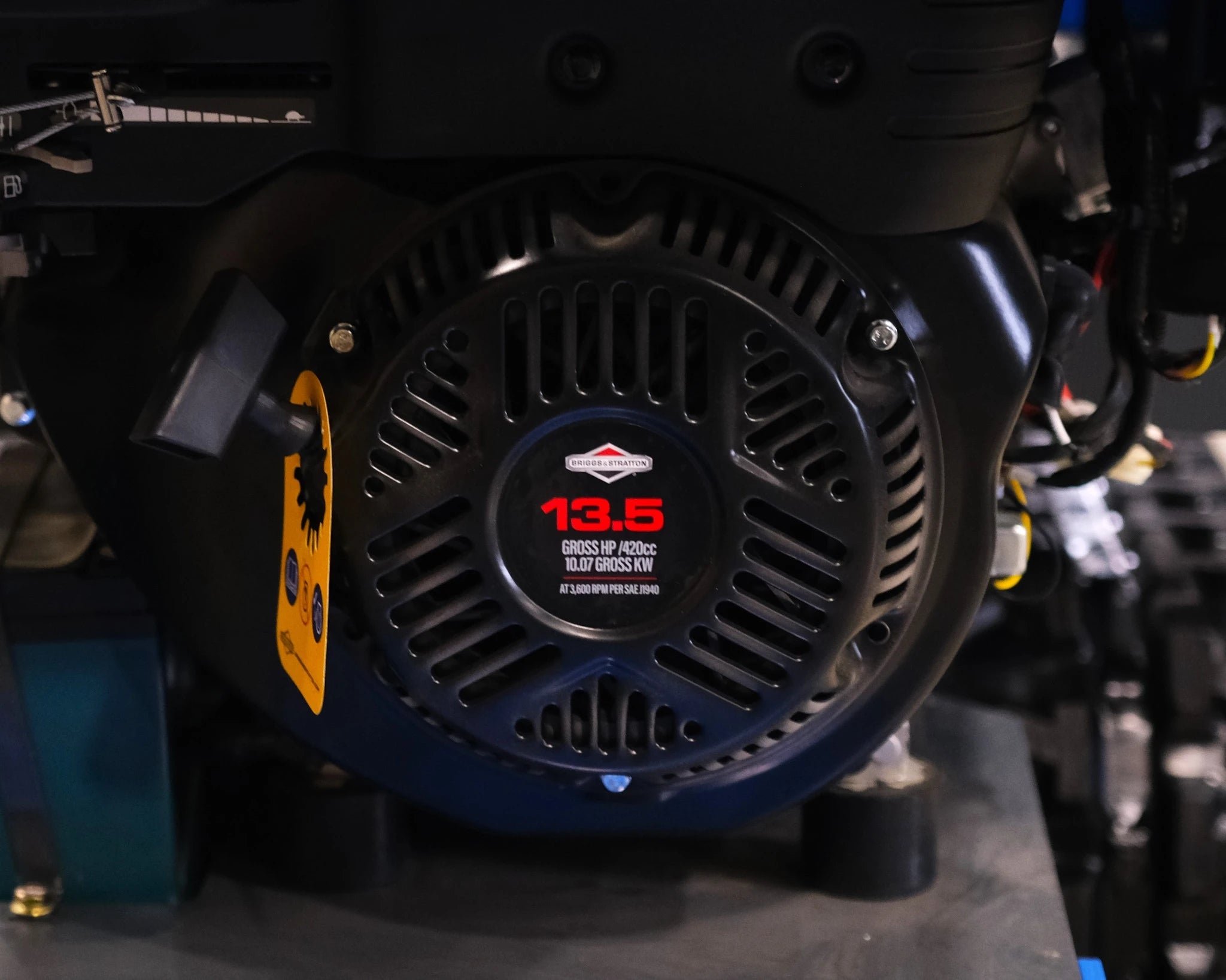 Rippa RD06 z funkcją podnoszenia — silnik 13.5HP